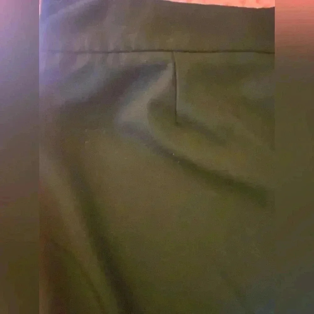 NWOT T-Tahari Black Trousers with Gold Zippers and Accents - Picture 5 of 10